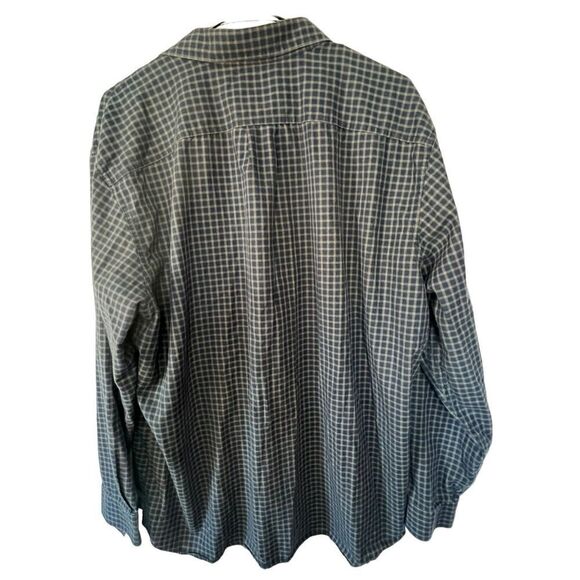 Men’s Maker & Company Long Sleeve Checker Pattern Button Up Shirt - Picture 4 of 4
